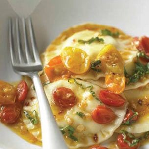 Cheese Ravioli with Cherry Tomato Sauce
