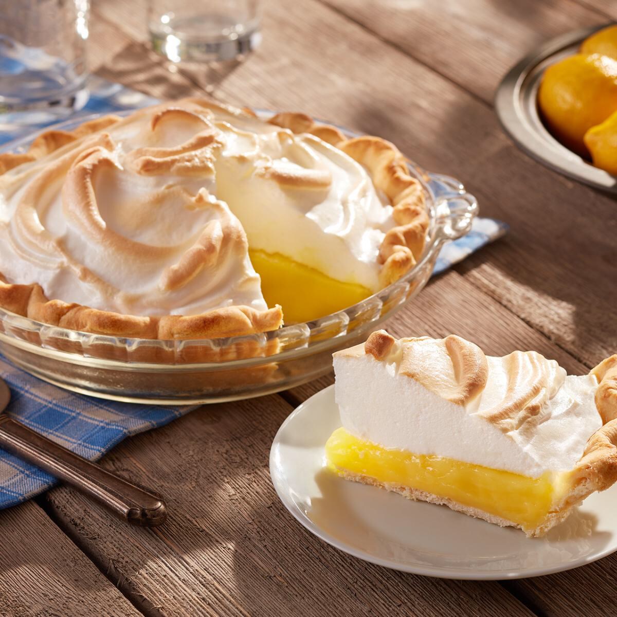 Classic Lemon Meringue Pie
