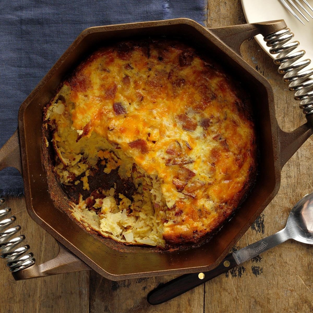 Dutch Oven Cheesy Bacon & Eggs
