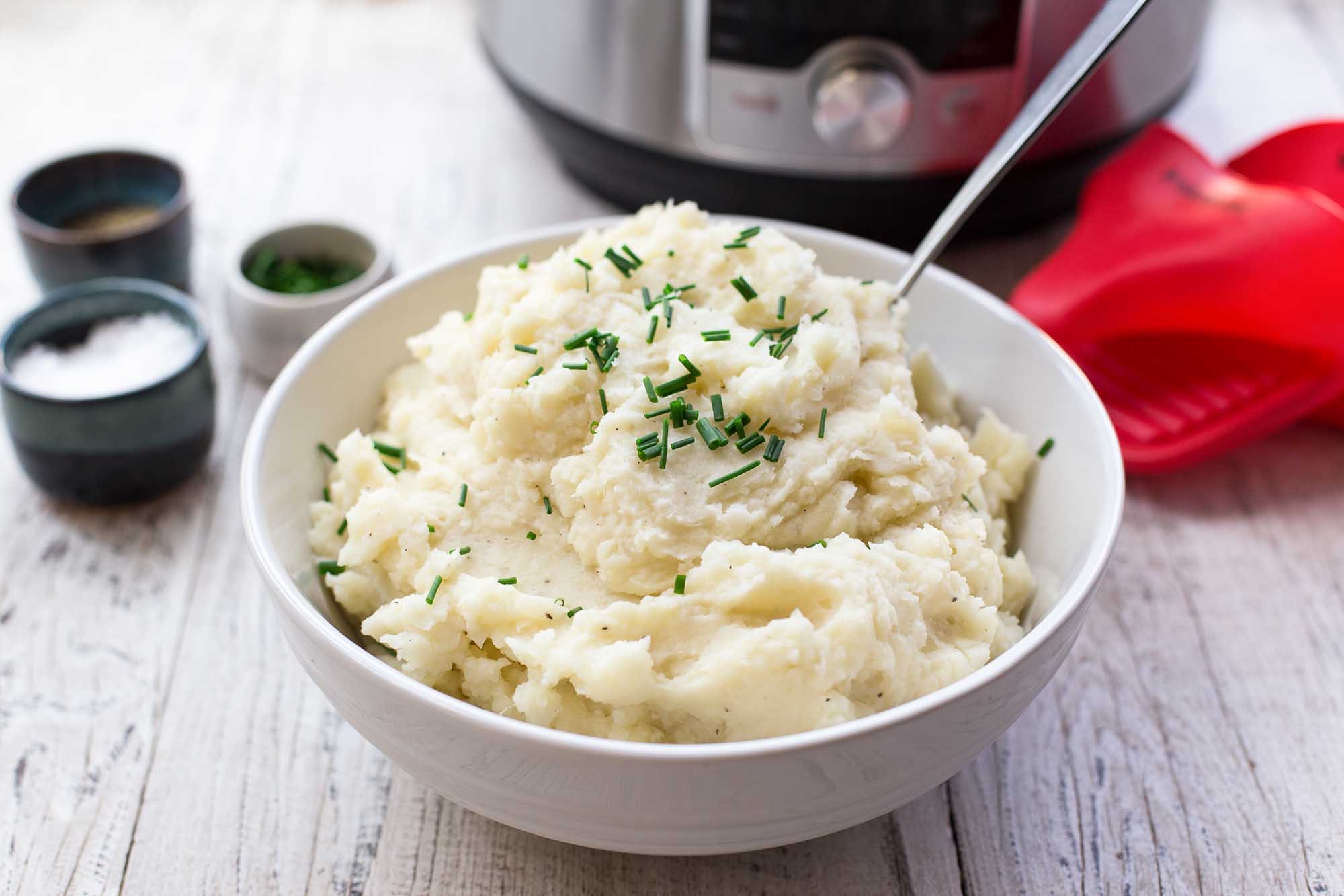 Garlic and Parsley Mashed Potatoes - Instant Pot
