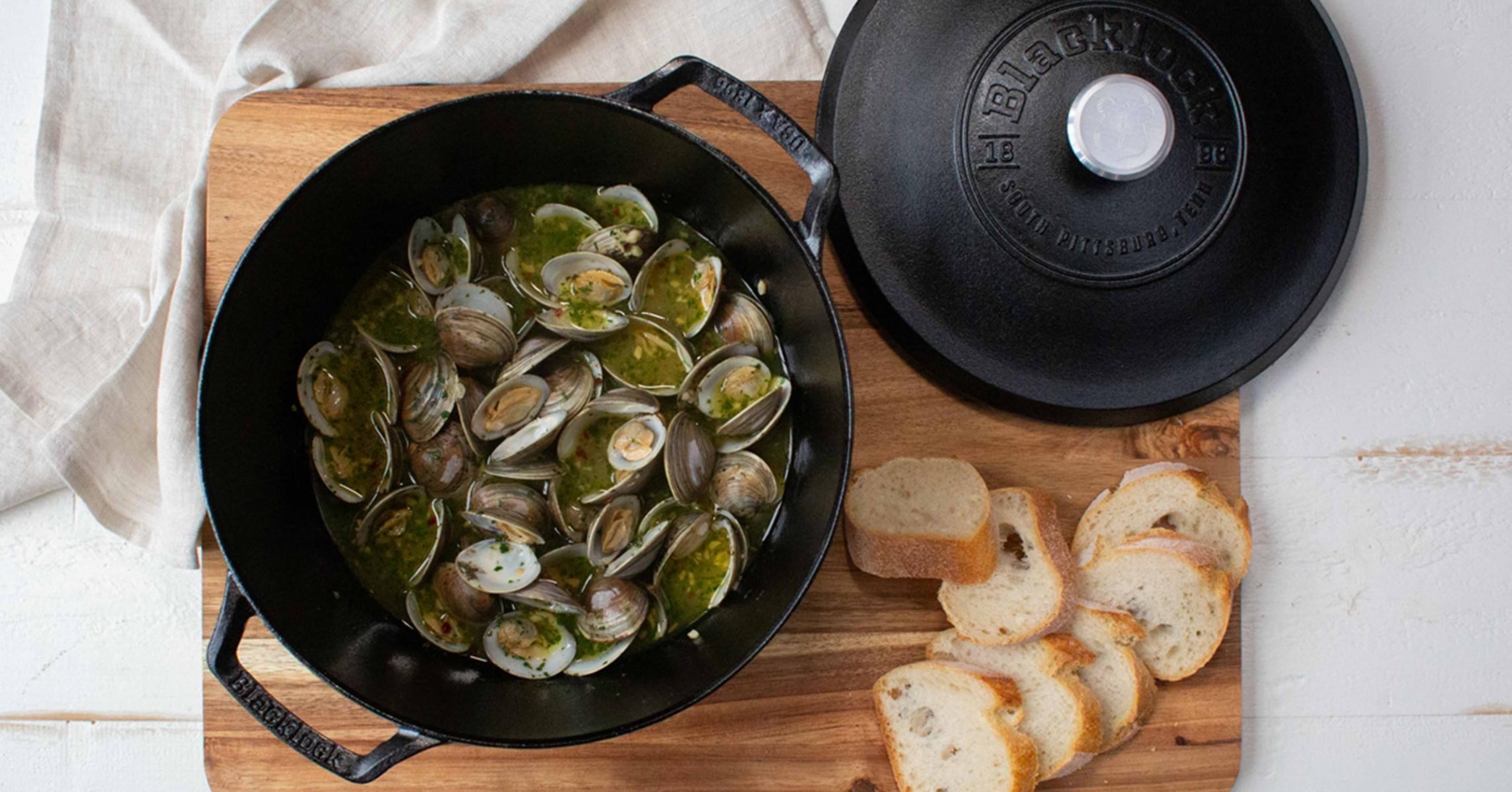 Garlic and White Wine Clams
