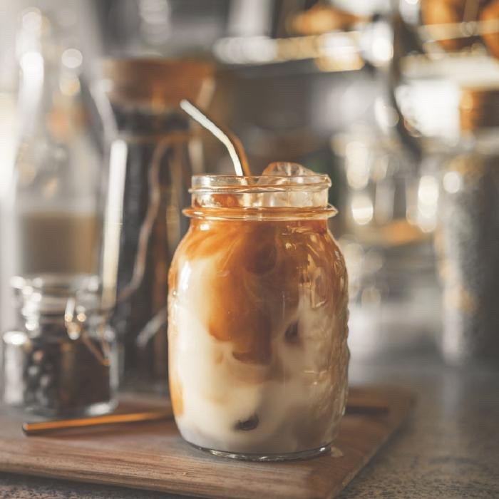 Iced Bittersweet Chocolate Latte
