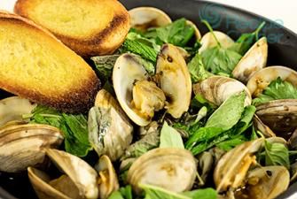 Malaysian Black Pepper Clams
