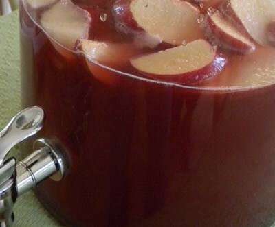 Martinelli's Apple Party Punch
