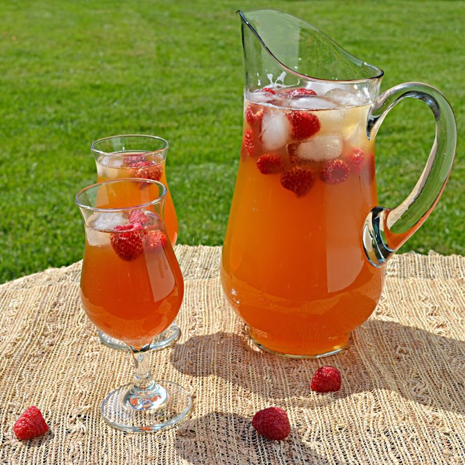 Martinelli's Passion Punch

