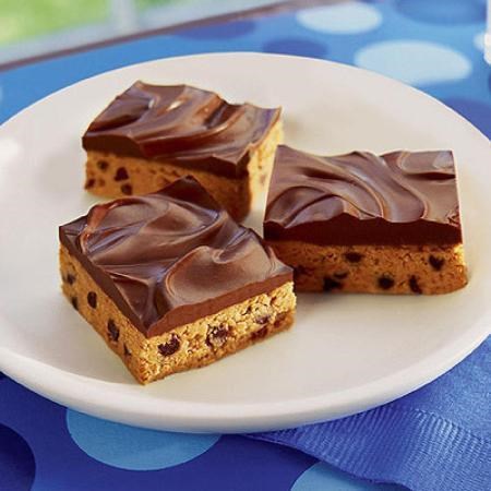 No-Bake Chocolate Peanut Butter Bars
