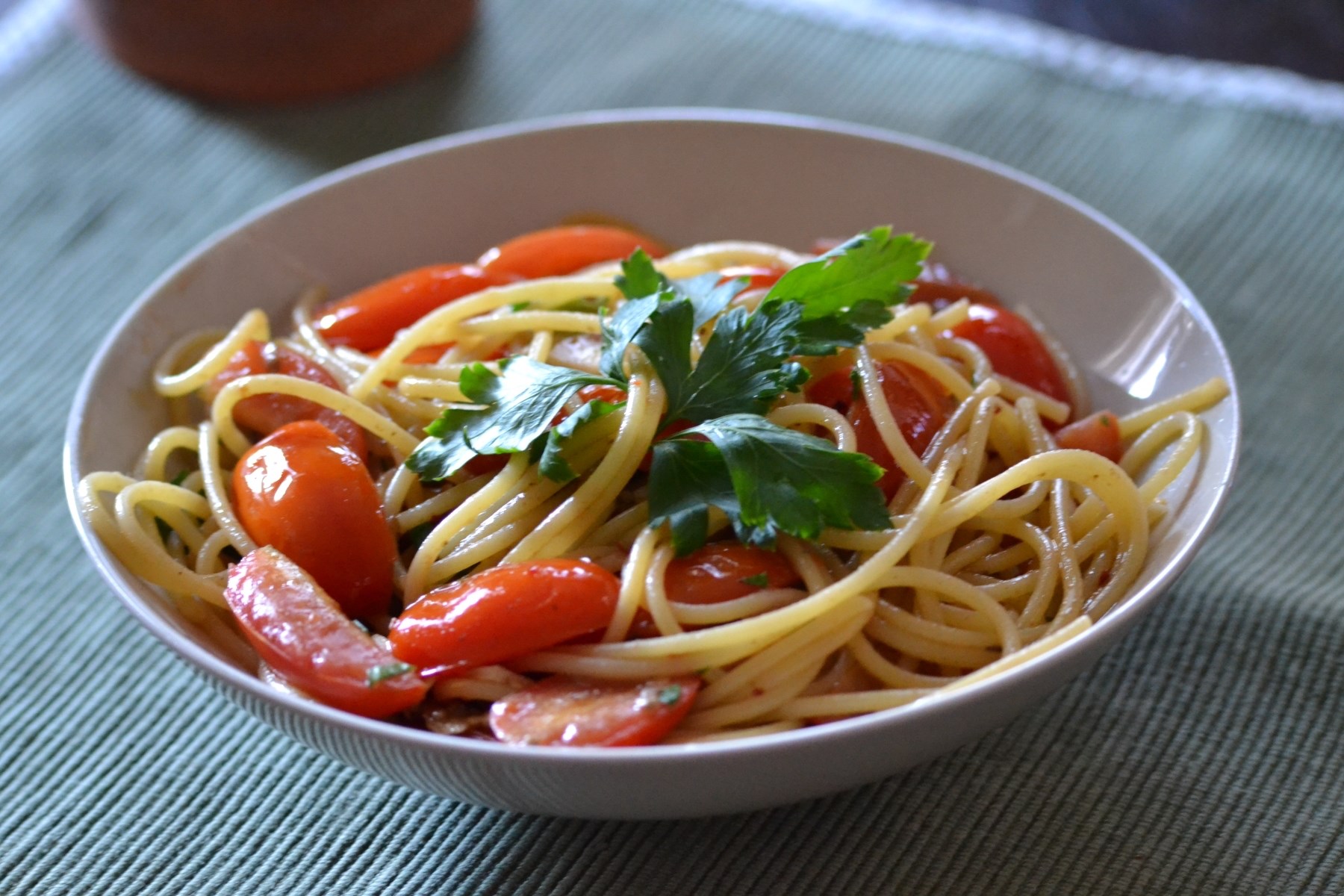 Pasta with Anchovies and Tomatoes
