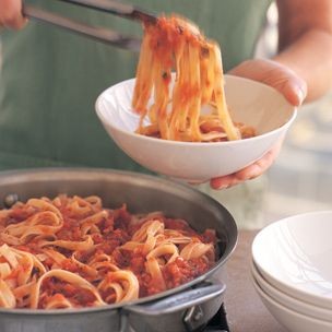 Pasta with Roasted Tomato Sauce

