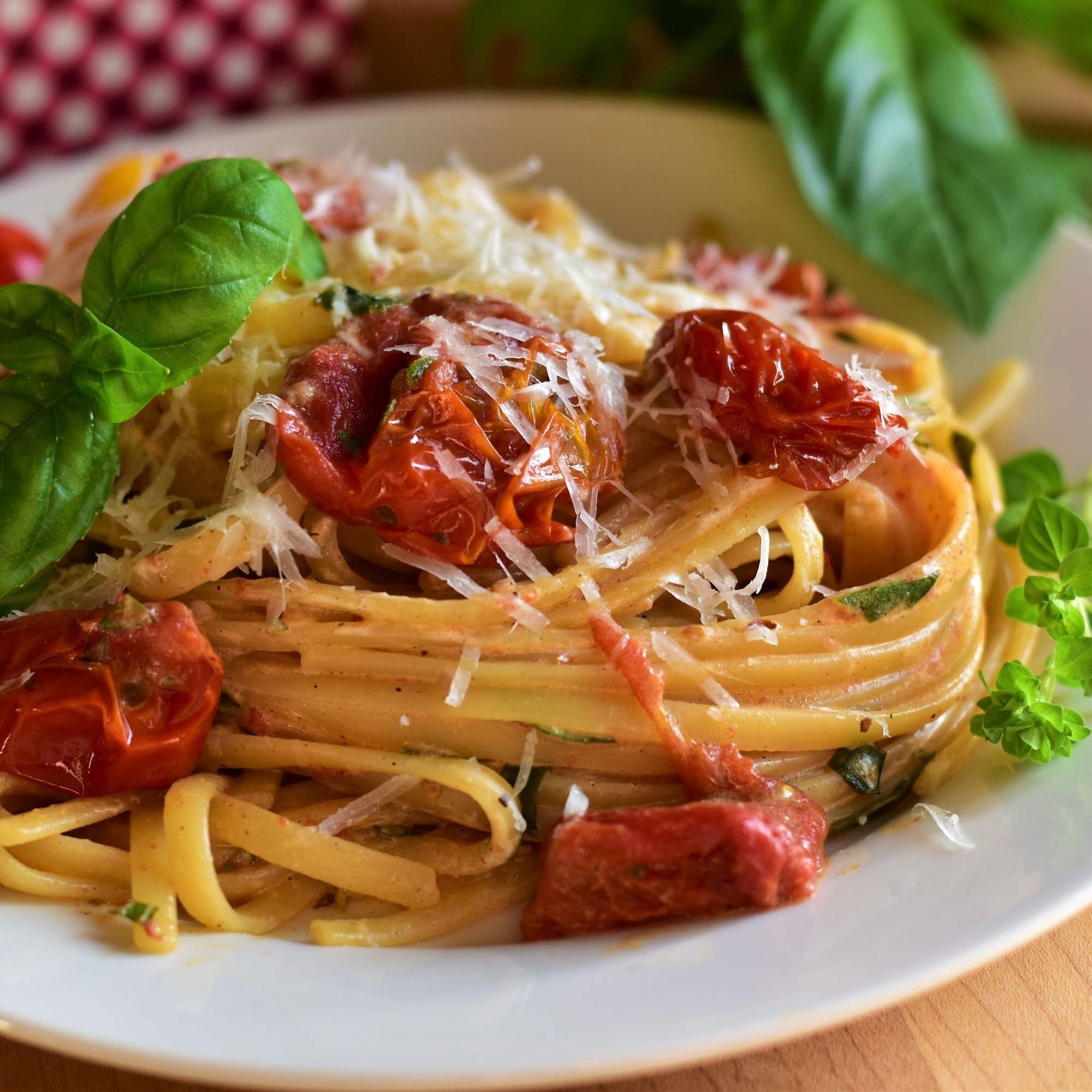 Roasted Cherry Tomato Pasta
