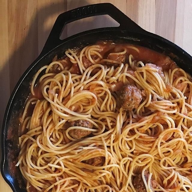 Skillet Spaghetti and Meatballs
