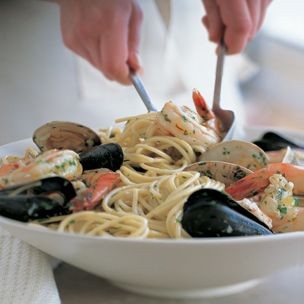 Spaghetti with Mixed Seafood
